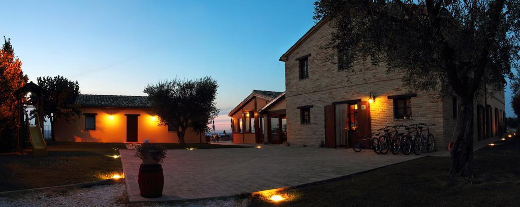 Cadabo Villa Montecarotto Exterior photo